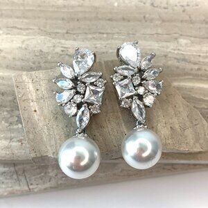 NEW ~ Anthropologie, BHLDN, Crystal Cluster Pearl Dangle Earrings